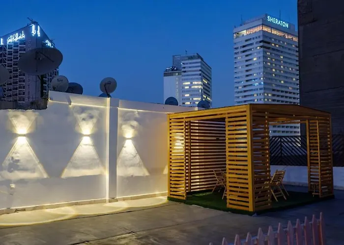 Apartment M-Town Rooftop 3Br شقة لك بالكامل وحدك وروف رائع بالدقي وسط القاهرة